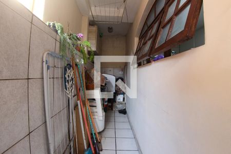 Casa à venda com 72m², 2 quartos e 1 vagaÁrea de Serviço