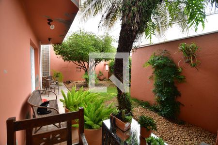 Casa à venda com 302m², 4 quartos e 4 vagasJardim