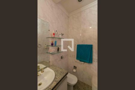 Casa de condomínio à venda com 800m², 5 quartos e 6 vagas Casa de condomínio à venda com 800m², 5 quartos e 6 vagasBanheiro Suite 3