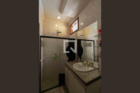 Casa de condomínio à venda com 800m², 5 quartos e 6 vagas Casa de condomínio à venda com 800m², 5 quartos e 6 vagasBanheiro Suite 3