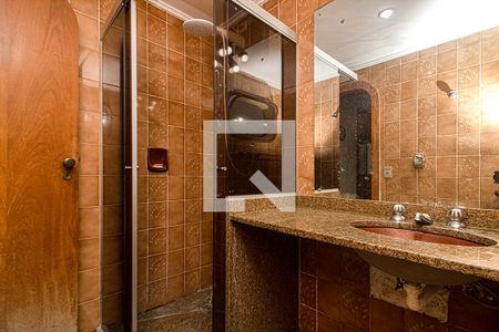 Apartamento para alugar com 335m², 3 quartos e 2 vagasSuíte