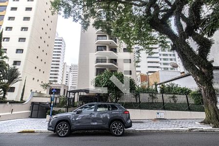 Apartamento para alugar com 335m², 3 quartos e 2 vagasFachada