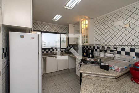 Apartamento para alugar com 335m², 3 quartos e 2 vagasCozinha