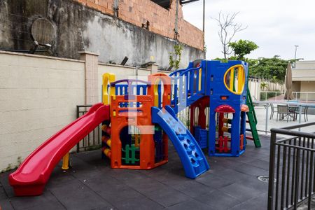 Apartamento para alugar com 46m², 2 quartos e 1 vaga Apartamento para alugar com 46m², 2 quartos e 1 vagaÁrea Comum - Playground
