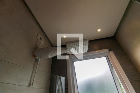 Apartamento à venda com 56m², 2 quartos e 1 vagaBanheiro - chuveiro