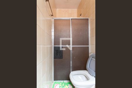 Casa à venda com 360m², 8 quartos e 2 vagas Casa à venda com 360m², 8 quartos e 2 vagasCasa 3 - Banheiro da Suíte