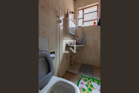 Casa à venda com 360m², 8 quartos e 2 vagas Casa à venda com 360m², 8 quartos e 2 vagasCasa 3 - Banheiro da Suíte