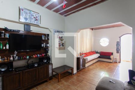 Casa à venda com 360m², 8 quartos e 2 vagas Casa à venda com 360m², 8 quartos e 2 vagasCasa 3 - Sala 2