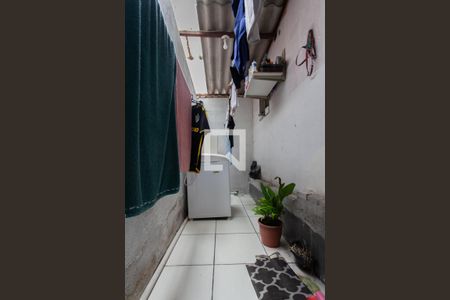 Casa à venda com 360m², 8 quartos e 2 vagas Casa à venda com 360m², 8 quartos e 2 vagasCasa 2 - Área de Serviço