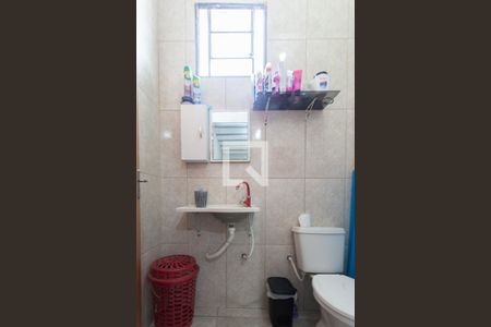 Casa à venda com 360m², 8 quartos e 2 vagas Casa à venda com 360m², 8 quartos e 2 vagasCasa 2 - Banheiro