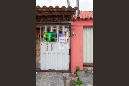 Casa à venda com 360m², 8 quartos e 2 vagas Casa à venda com 360m², 8 quartos e 2 vagasPlaquinha Instalada