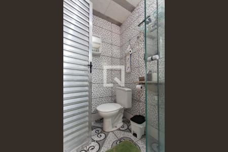 Casa à venda com 360m², 8 quartos e 2 vagas Casa à venda com 360m², 8 quartos e 2 vagasCasa 1 - Banheiro da Suíte