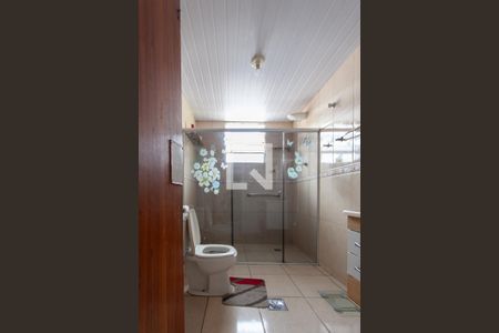 Casa à venda com 360m², 8 quartos e 2 vagas Casa à venda com 360m², 8 quartos e 2 vagasCasa 1 - Banheiro Social