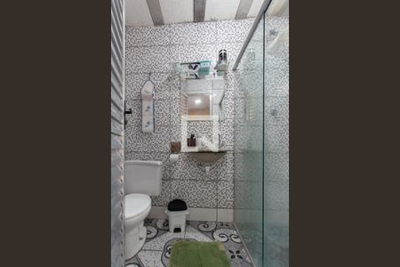 Casa à venda com 360m², 8 quartos e 2 vagas Casa à venda com 360m², 8 quartos e 2 vagasCasa 1 - Banheiro da Suíte