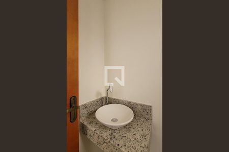 Lavabo de casa à venda com 3 quartos, 180m² em Vila Camilópolis, Santo André