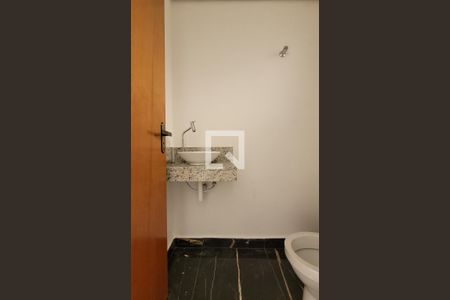Lavabo de casa à venda com 3 quartos, 180m² em Vila Camilópolis, Santo André