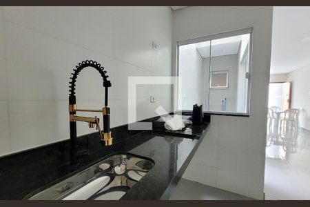 Casa à venda com 180m², 3 quartos e 2 vagasCozinha