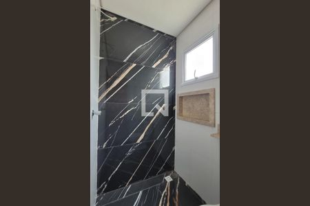 Casa à venda com 180m², 3 quartos e 2 vagasBanheiro da suíte 3