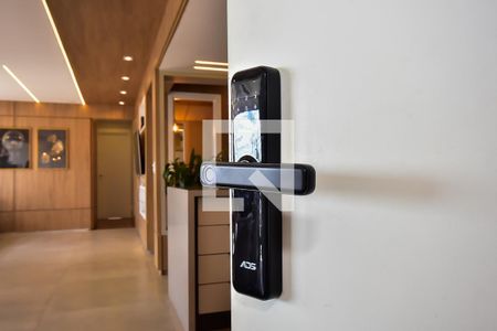 Apartamento à venda com 127m², 3 quartos e 2 vagasFechadura Eletrônica