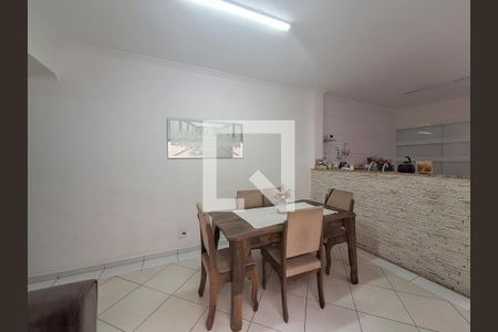 Casa à venda com 250m², 3 quartos e 1 vagaCopa