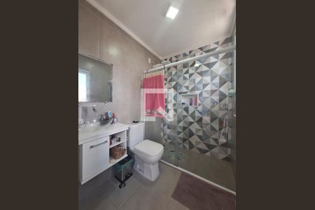 Casa à venda com 250m², 3 quartos e 1 vagaBanheiro Quarto 1