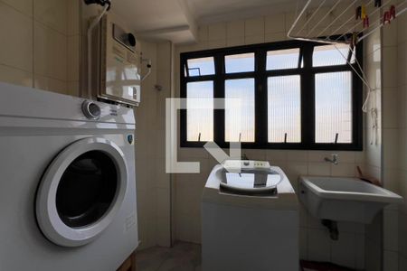 Apartamento à venda com 114m², 3 quartos e 3 vagas Apartamento à venda com 114m², 3 quartos e 3 vagasÁrea de serviço