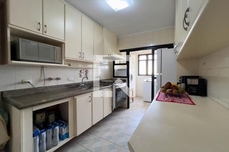 Apartamento à venda com 114m², 3 quartos e 3 vagas Apartamento à venda com 114m², 3 quartos e 3 vagasCozinha