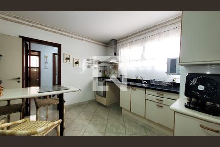 Apartamento para alugar com 150m², 4 quartos e 2 vagasCozinha