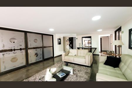 Apartamento para alugar com 150m², 4 quartos e 2 vagasHall social