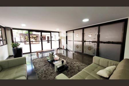 Apartamento para alugar com 150m², 4 quartos e 2 vagasHall social