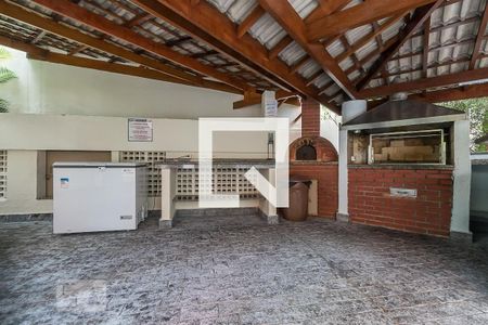 Apartamento à venda com 98m², 3 quartos e 2 vagas Apartamento à venda com 98m², 3 quartos e 2 vagasÁrea comum - Churrasqueira