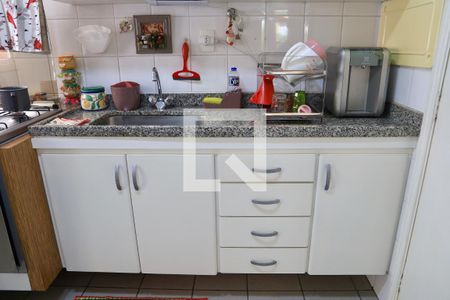 Apartamento à venda com 98m², 3 quartos e 2 vagas Apartamento à venda com 98m², 3 quartos e 2 vagasCozinha