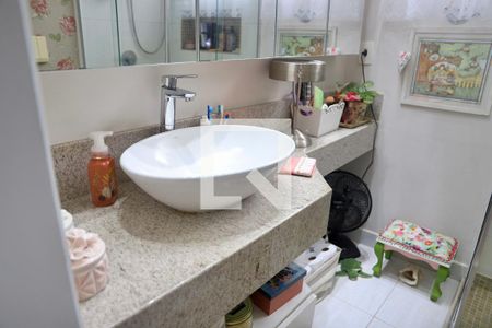 Apartamento à venda com 98m², 3 quartos e 2 vagas Apartamento à venda com 98m², 3 quartos e 2 vagasBanheiro da Suíte