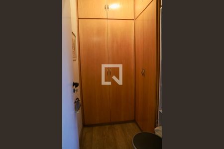 Apartamento à venda com 98m², 3 quartos e 2 vagas Apartamento à venda com 98m², 3 quartos e 2 vagasDespensa