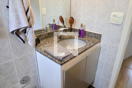 Apartamento à venda com 98m², 3 quartos e 2 vagas Apartamento à venda com 98m², 3 quartos e 2 vagasBanheiro Social