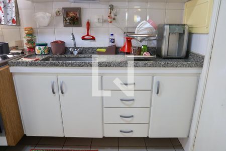 Apartamento à venda com 98m², 3 quartos e 2 vagas Apartamento à venda com 98m², 3 quartos e 2 vagasCozinha