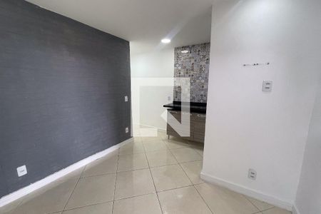 Sala de casa para alugar com 1 quarto, 40m² em Centro, Duque de Caxias