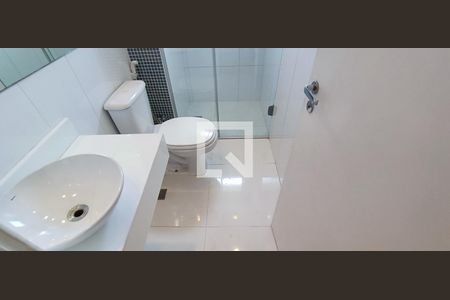 Apartamento para alugar com 50m², 2 quartos e 2 vagas Apartamento para alugar com 50m², 2 quartos e 2 vagasBanheiro