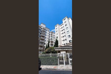Apartamento para alugar com 50m², 2 quartos e 2 vagas Apartamento para alugar com 50m², 2 quartos e 2 vagasFachada