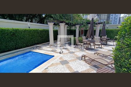 Apartamento para alugar com 50m², 2 quartos e 2 vagas Apartamento para alugar com 50m², 2 quartos e 2 vagasÁrea comum - Piscina