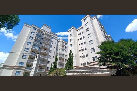 Apartamento para alugar com 50m², 2 quartos e 2 vagas Apartamento para alugar com 50m², 2 quartos e 2 vagasFachada