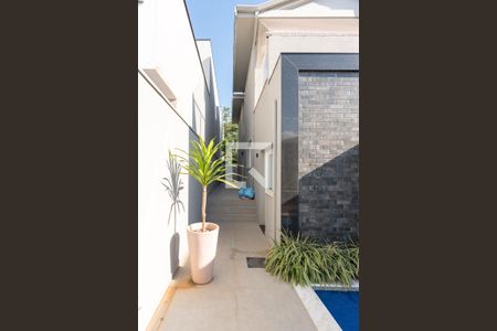 Casa de condomínio à venda com 320m², 4 quartos e 4 vagasQuintal