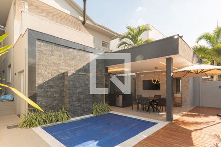 Casa de condomínio à venda com 320m², 4 quartos e 4 vagasPiscina