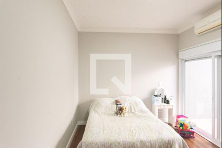 Casa de condomínio à venda com 320m², 4 quartos e 4 vagasSuíte 4