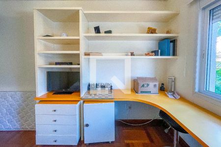 Casa à venda com 500m², 4 quartos e 3 vagas Casa à venda com 500m², 4 quartos e 3 vagasSuíte 2