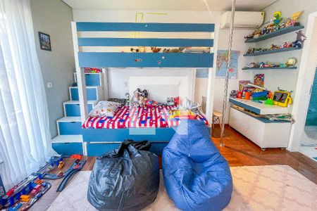 Casa à venda com 500m², 4 quartos e 3 vagas Casa à venda com 500m², 4 quartos e 3 vagasSuíte 1