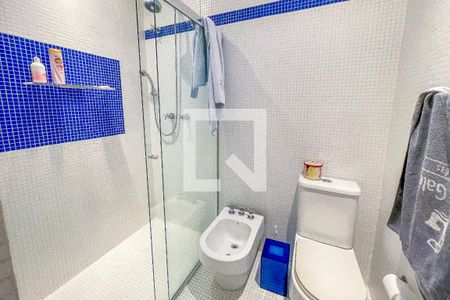 Casa à venda com 500m², 4 quartos e 3 vagas Casa à venda com 500m², 4 quartos e 3 vagasBanheiro da Suíte 3