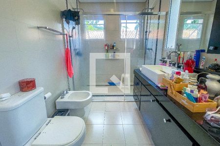 Casa à venda com 500m², 4 quartos e 3 vagas Casa à venda com 500m², 4 quartos e 3 vagasBanheiro da Suíte Master