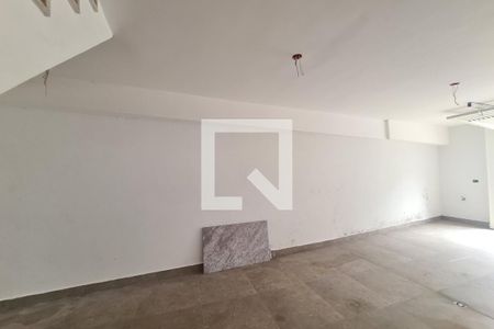 Casa à venda com 220m², 3 quartos e 4 vagas Casa à venda com 220m², 3 quartos e 4 vagasÁrea comum