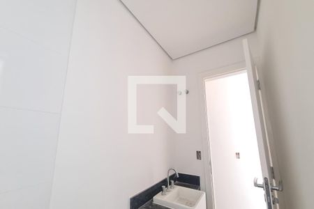 Casa à venda com 220m², 3 quartos e 4 vagas Casa à venda com 220m², 3 quartos e 4 vagasBanheiro